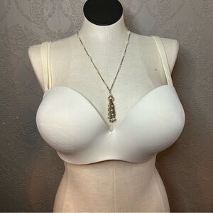 Cacique Strapless Bra 40DD cream underwire lightly lined with side padding